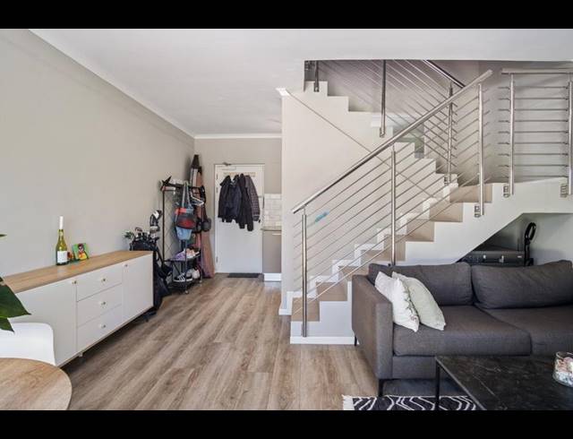 2 BEDROOM PROPERTY TO RENT IN RONDEBOSCH